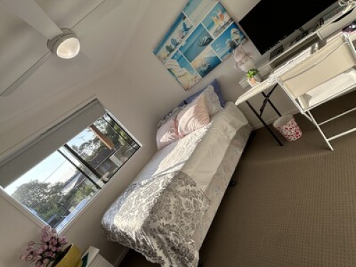 Modern furnished private room