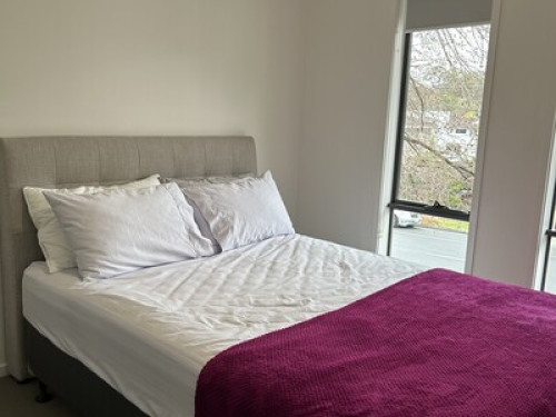 Modern furnished private room