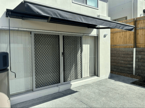 2 Rooms with Shared Bathroom