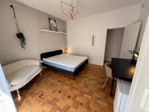 Big and confortable room in Santarém near Isla