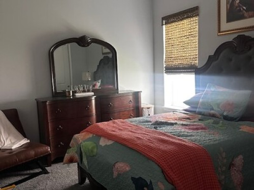 Cozy Queen Cottage