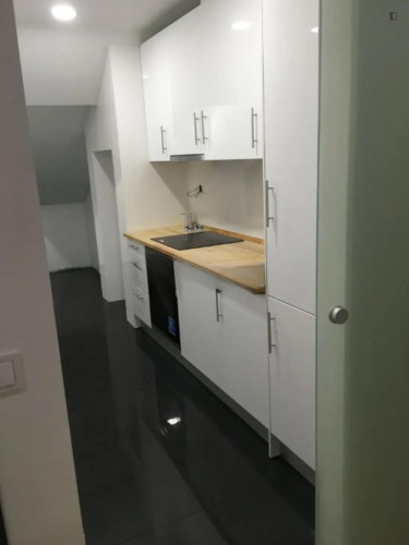 Nice bedroom in Alcântara area