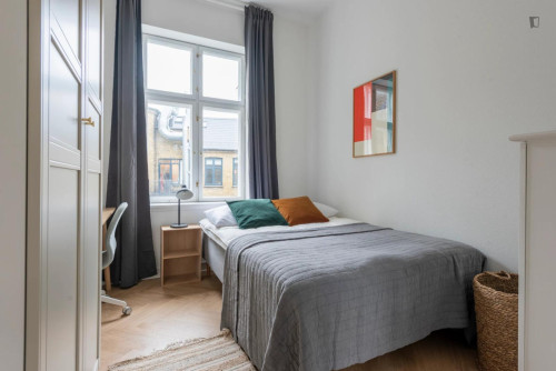 Exquisite double bedroom in Indre By