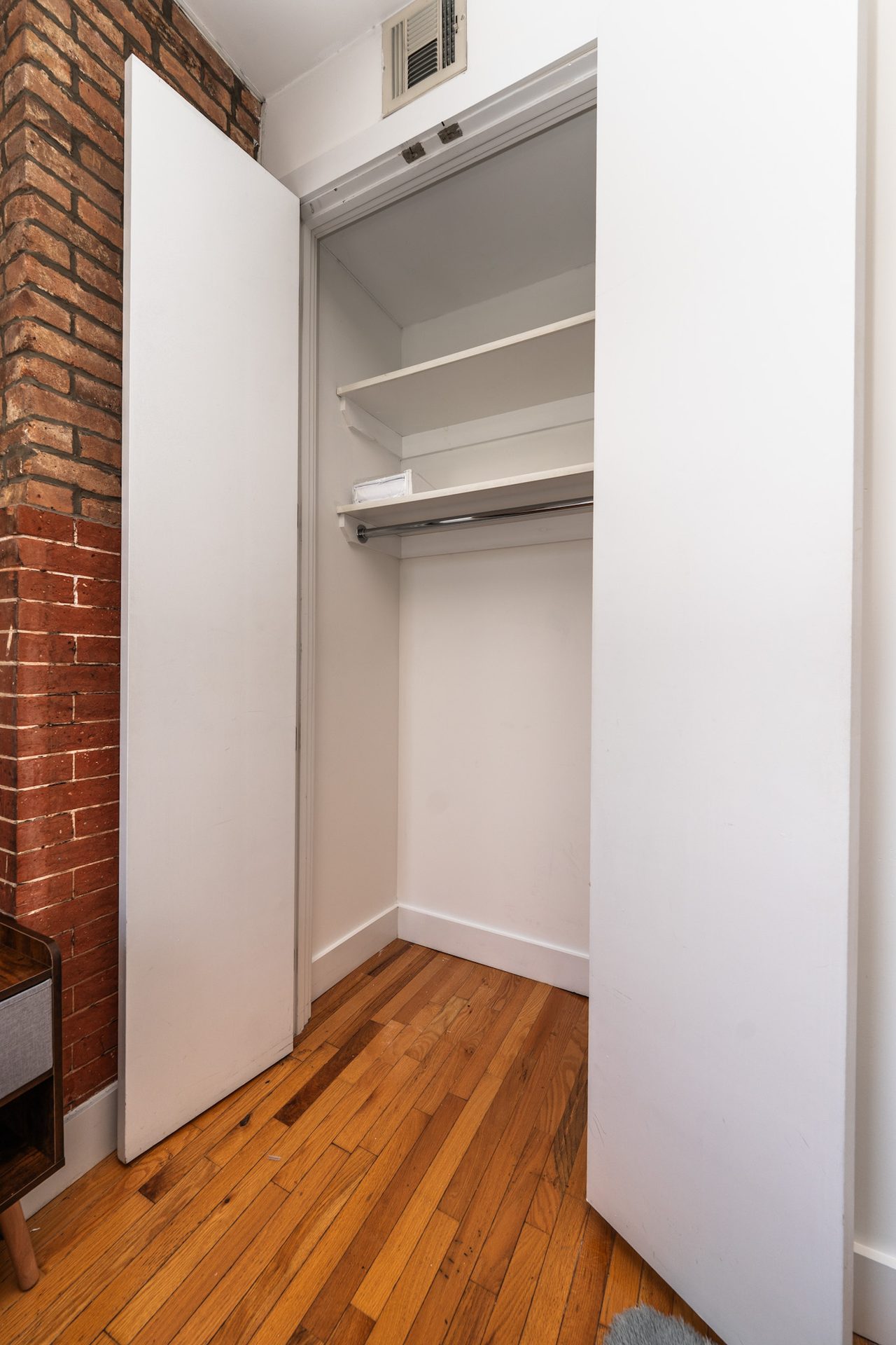 #1892: Brooklyn - Queen Bedroom A - 7