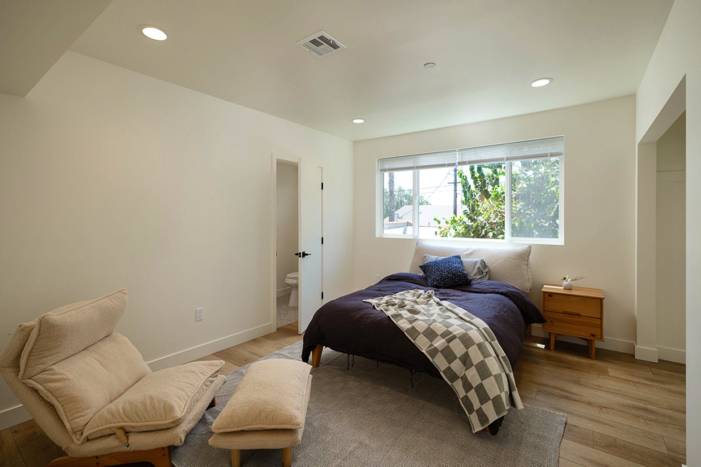 Private Room - 10