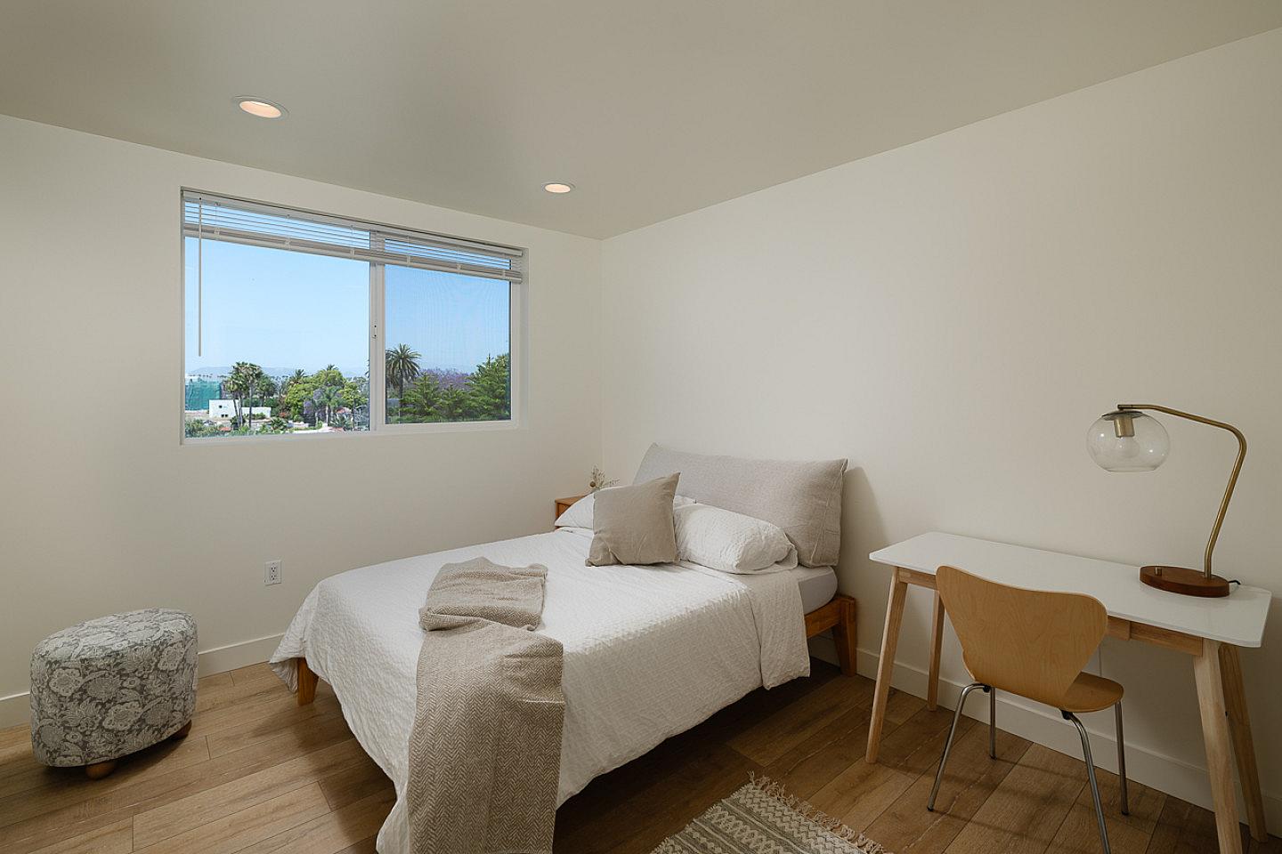 Private Room - 6