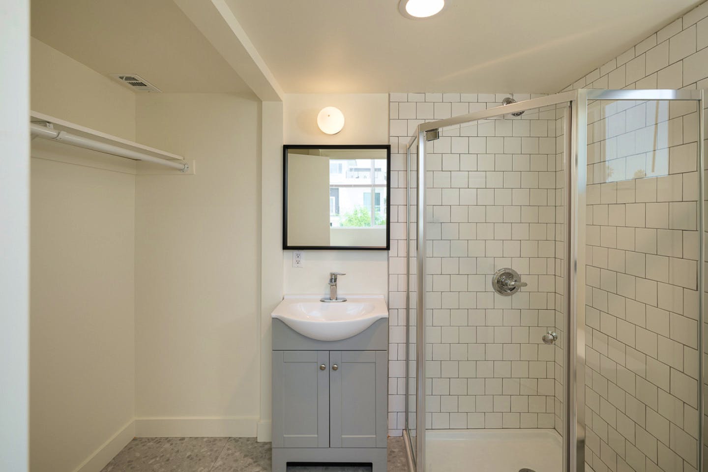 Private Room 2 - 13