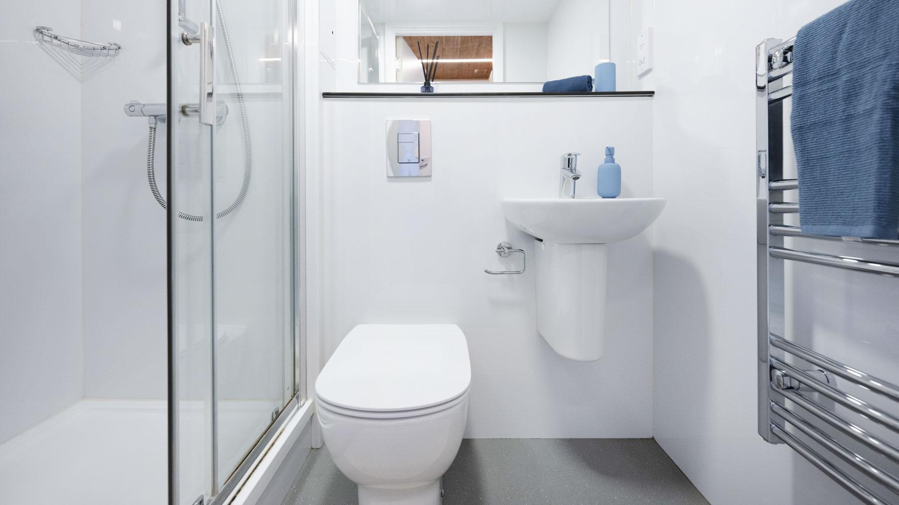 Standard Single En-Suite - Gillows - Gallery - 3