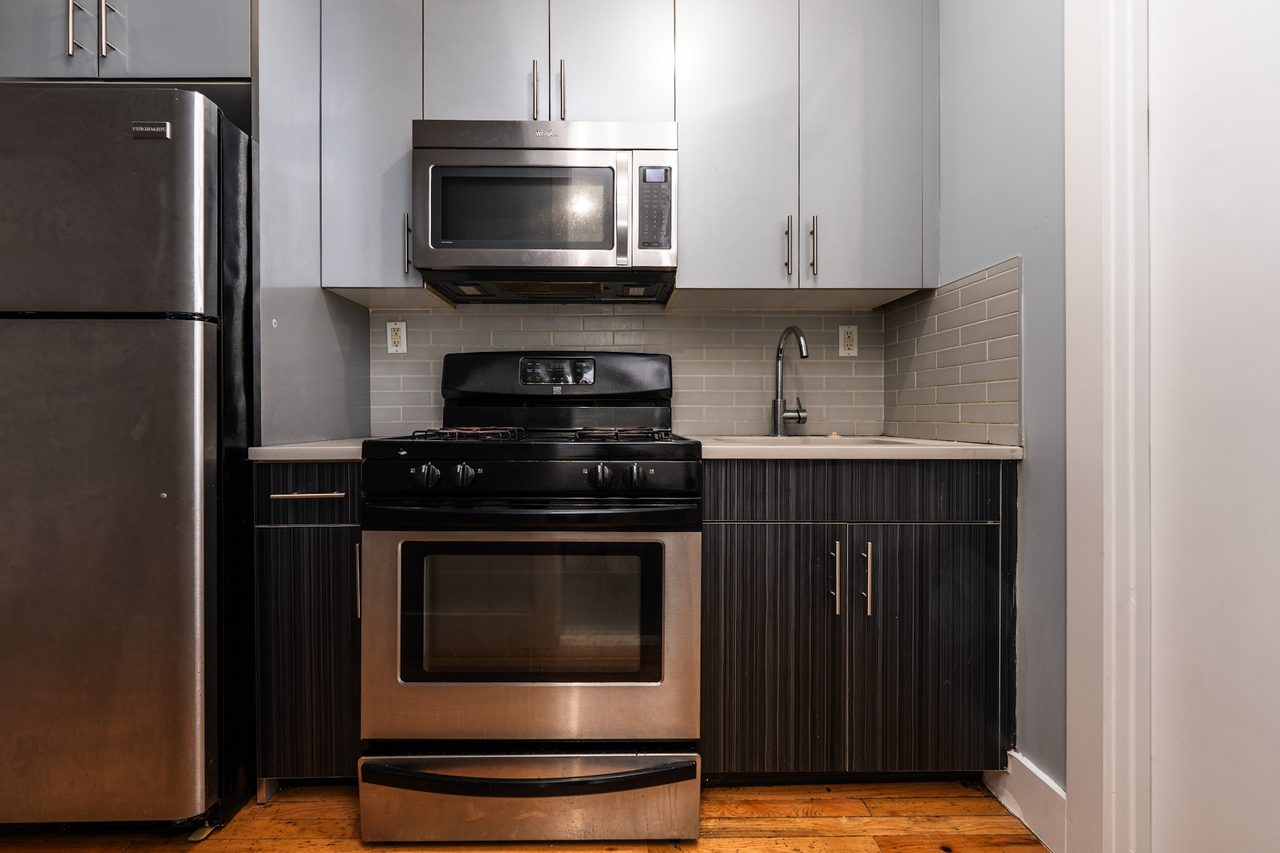 #1891: Brooklyn - Queen Bedroom C - #1891: Brooklyn - Gallery - 4