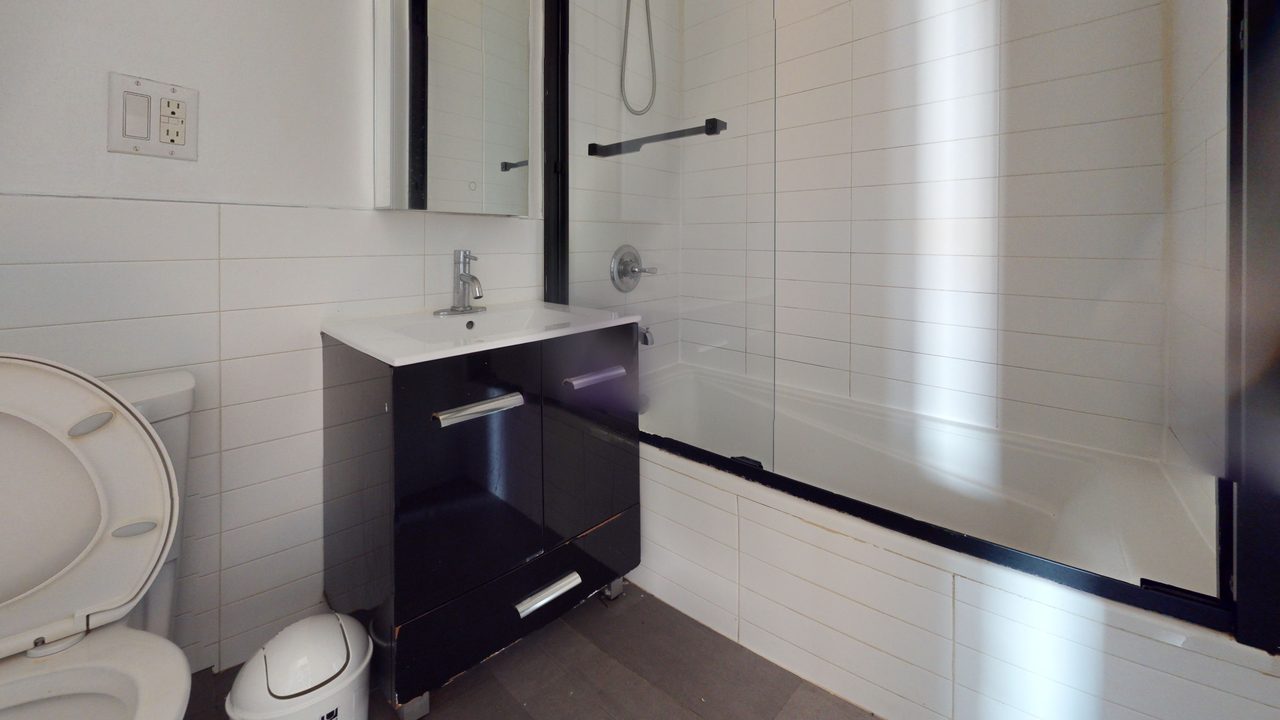 #1891: Brooklyn - Queen Bedroom C - #1891: Brooklyn - Gallery - 12