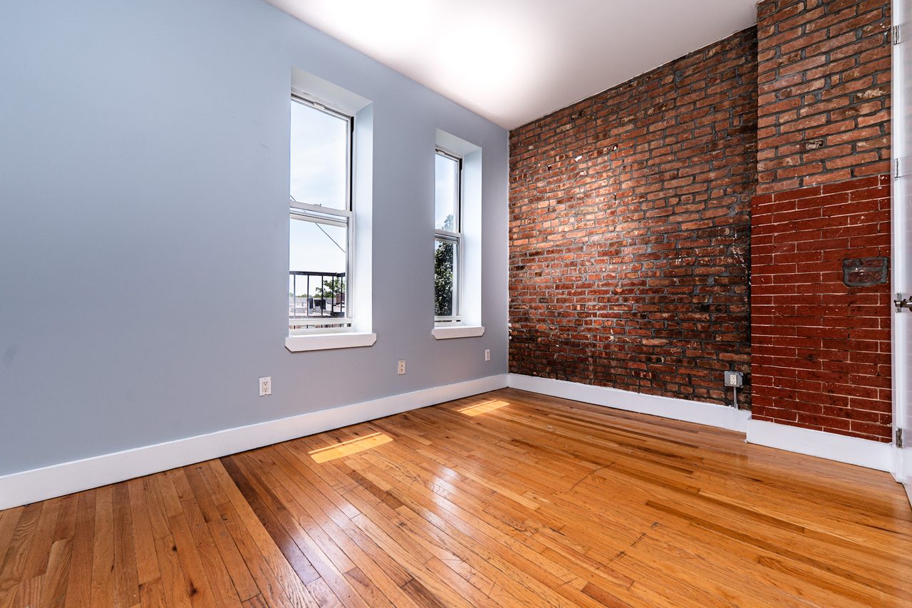 #1891: Brooklyn - Queen Bedroom C - 8