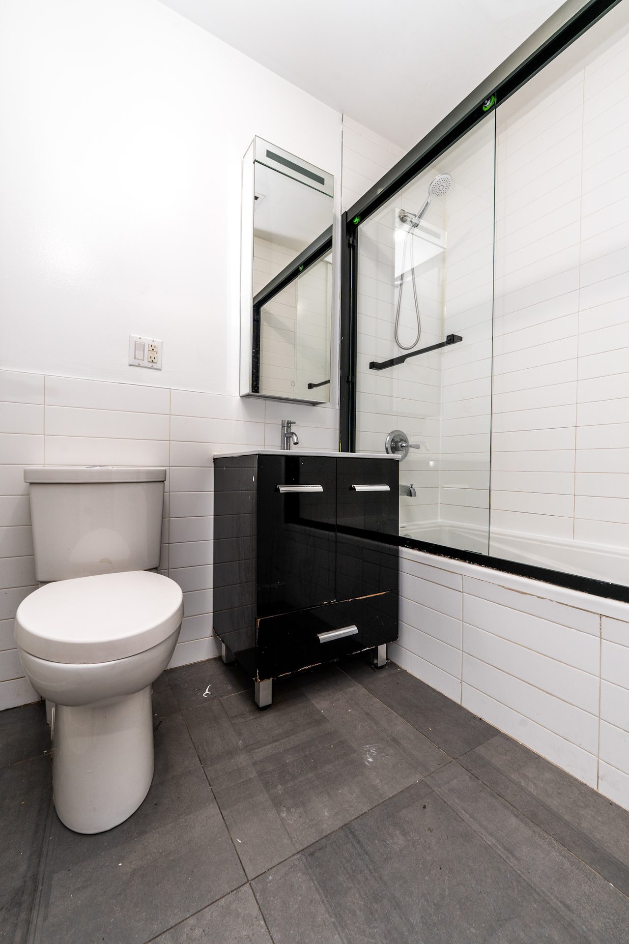  #1891: Brooklyn - Queen Bedroom B  -  #1891: Brooklyn  - Gallery -  6