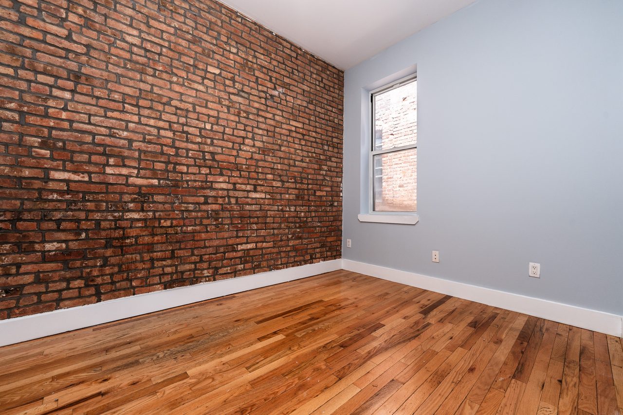 #1891: Brooklyn - Queen Bedroom B - 9