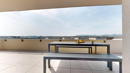 Modern Furnished Coliving Residence in Dynamic Quartier République