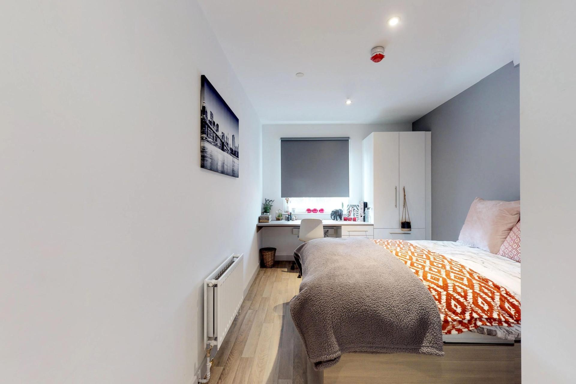 Classic En-Suite - 6