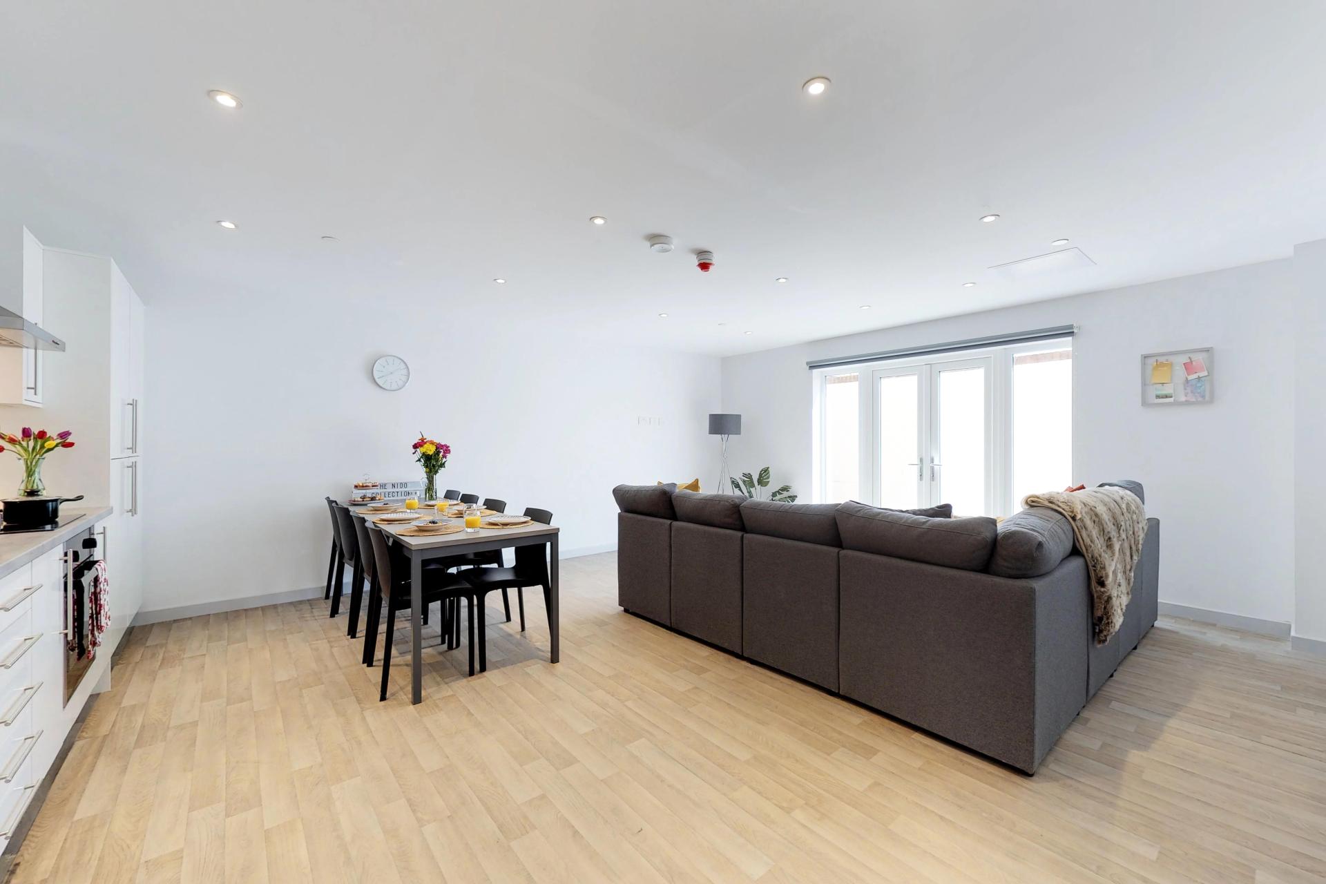 Classic En-Suite - 14