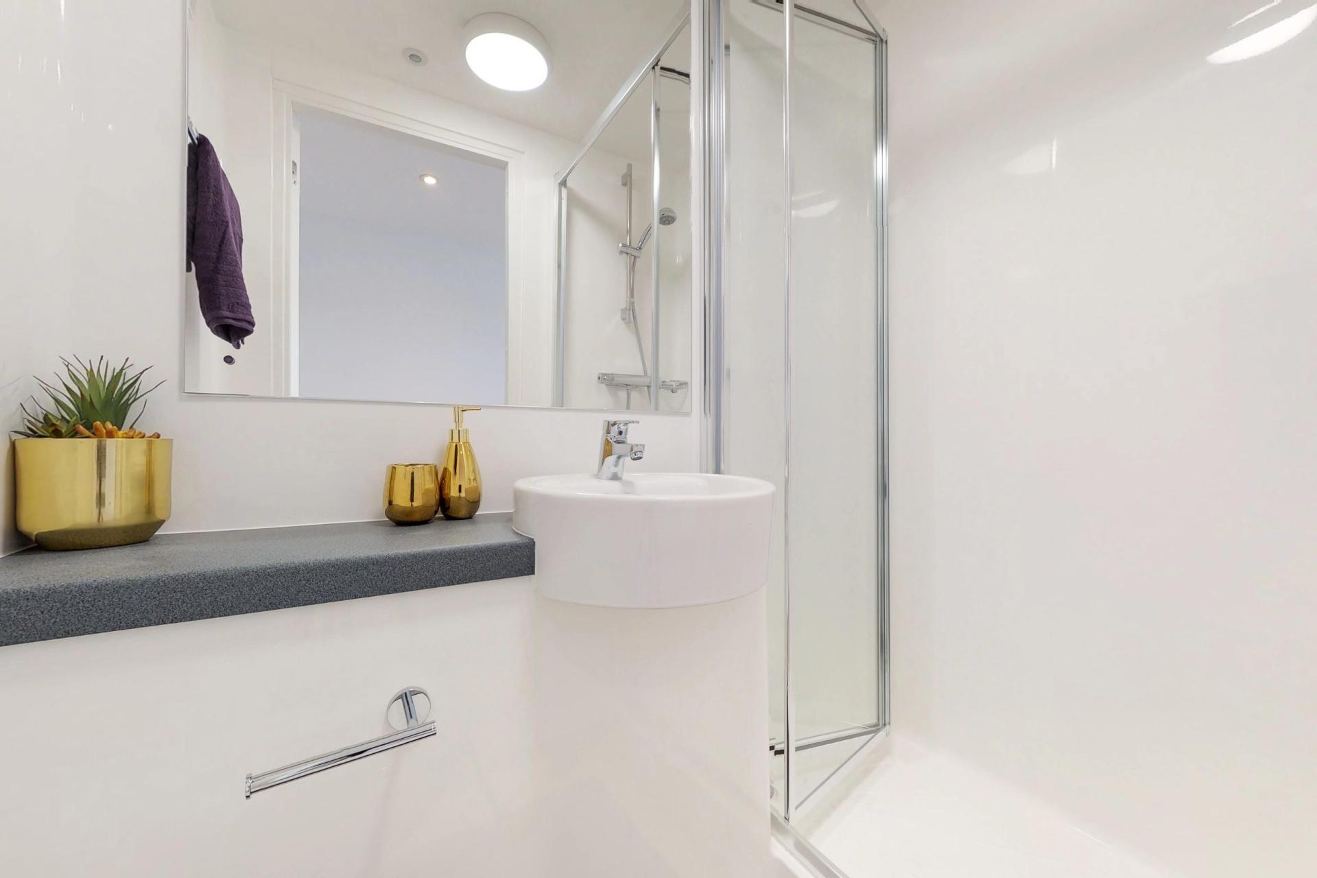 Premium En-Suite - 13