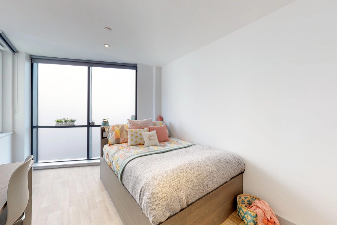  Premium En-Suite  -  The Bridge  - Gallery -  6