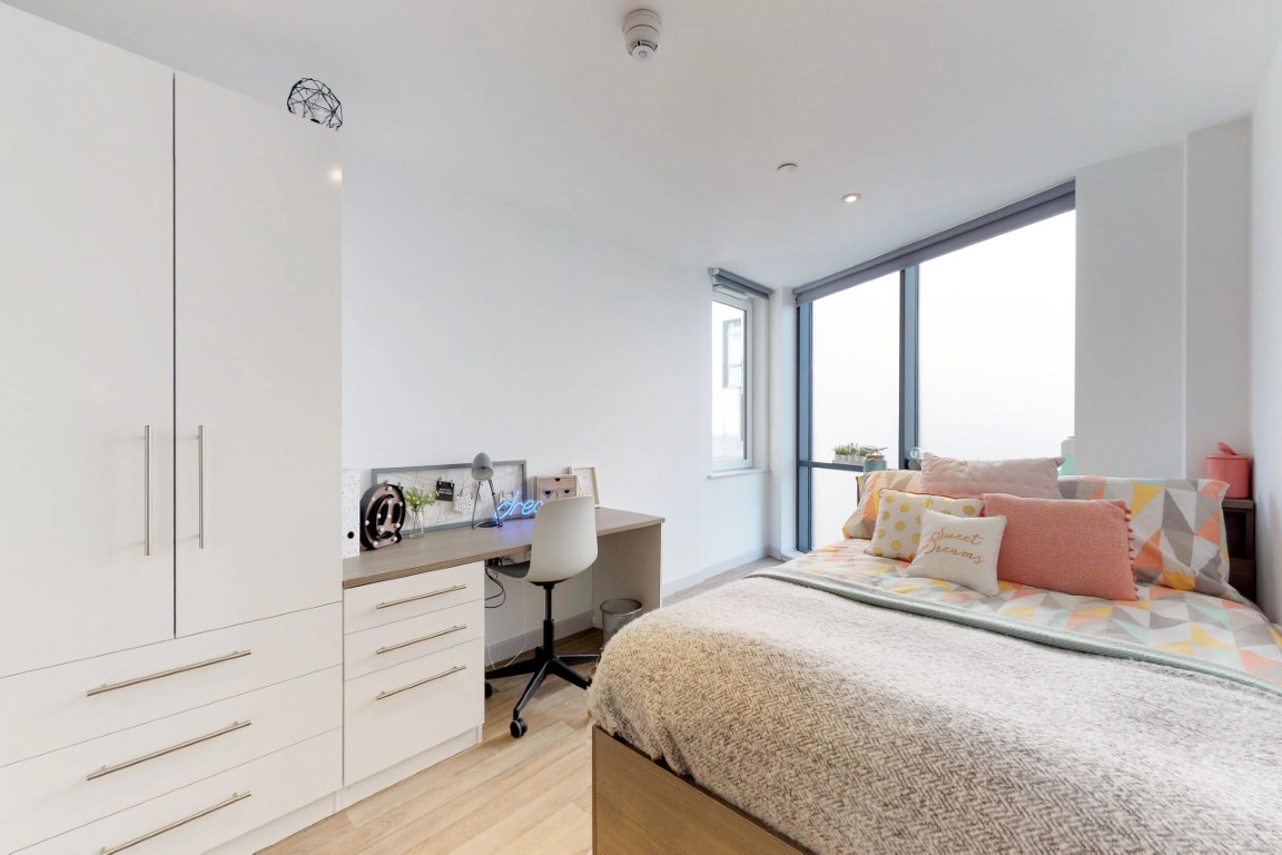  Premium En-Suite  -  The Bridge  - Gallery -  5