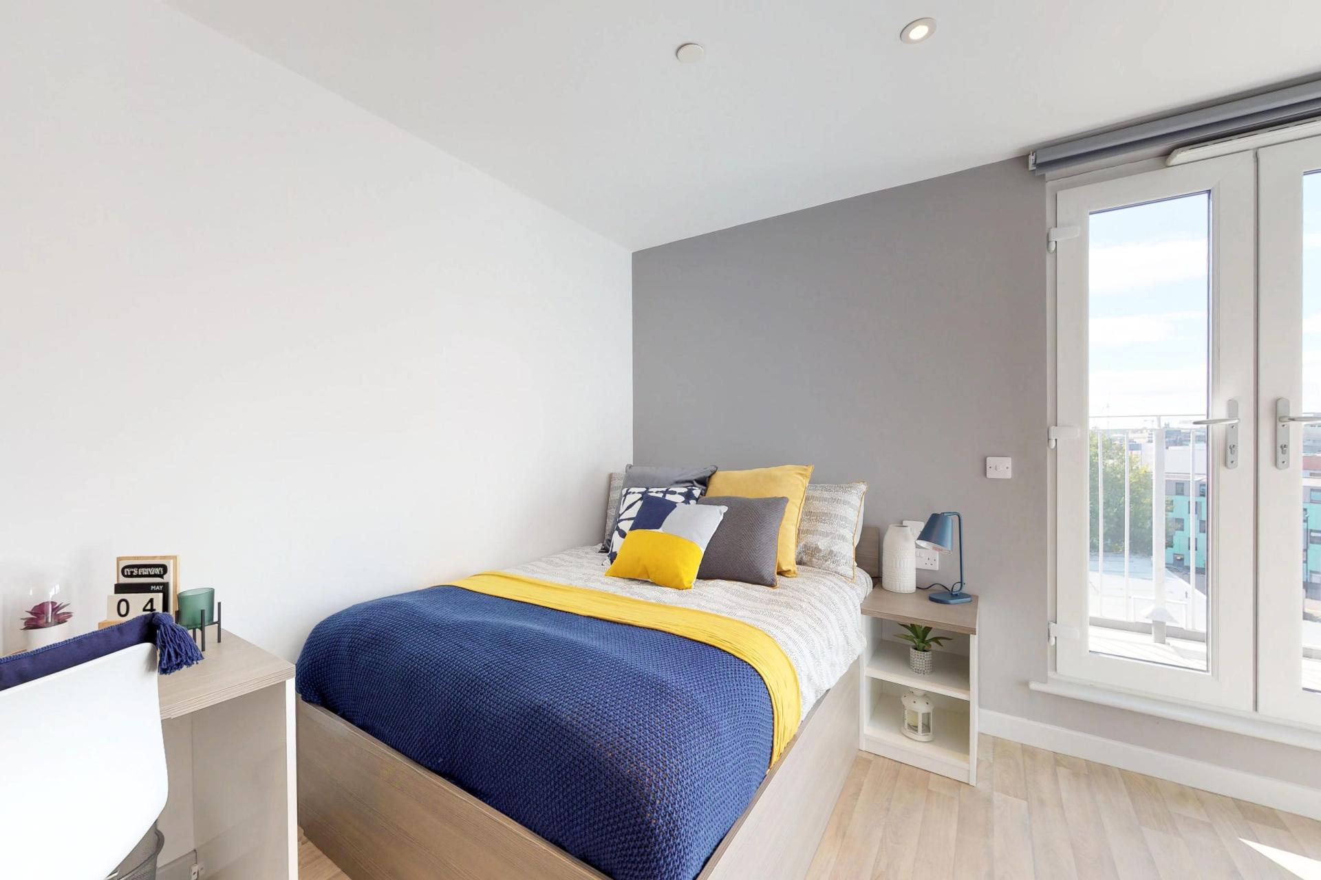 Deluxe En-Suite - 10