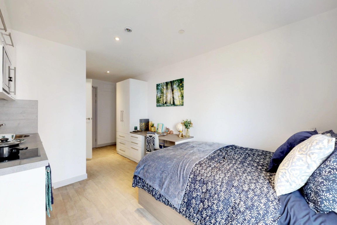  Classic Studio  -  The Bridge  - Gallery -  3