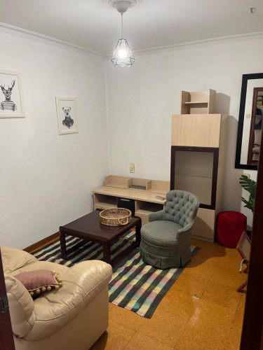 Very comfy 3-bedroom apartment near the A Coruña train station