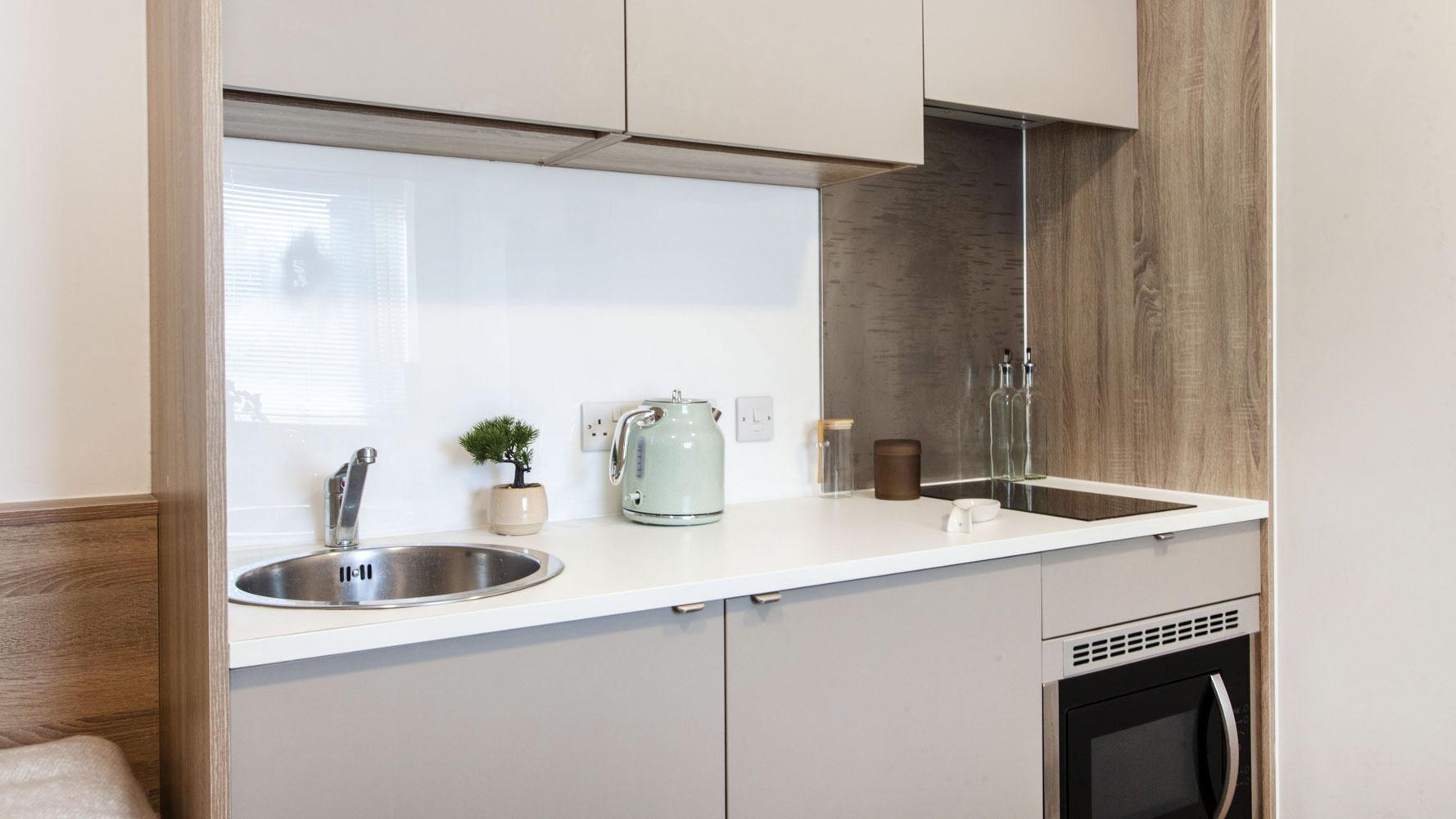  Superior Studio  -  Berkshire House  - Gallery -  2