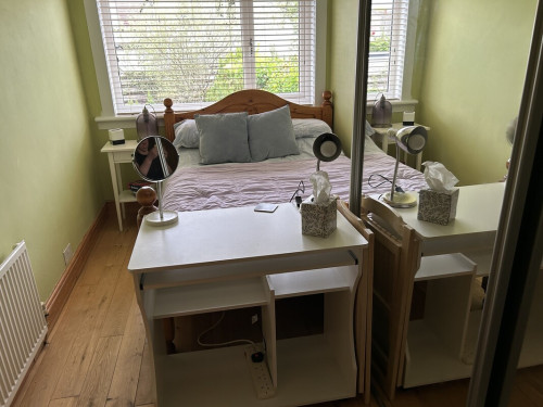 Large double bedroom with en-suite