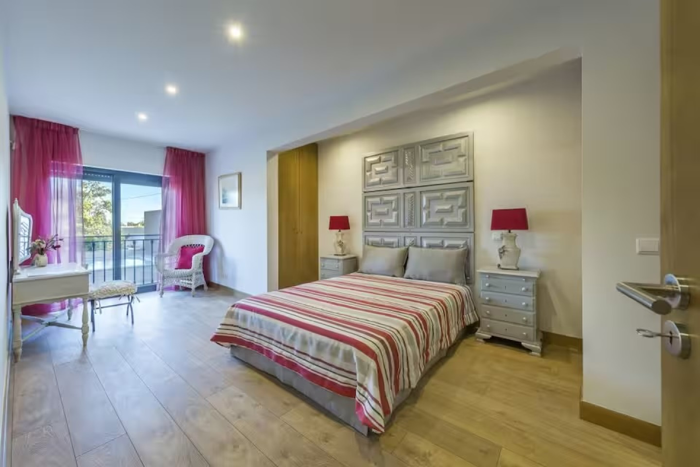  Private Room 2  -  New Coliving Community with Pool & Nature Access in Olhão's Coastal Paradise  - Gallery -  4