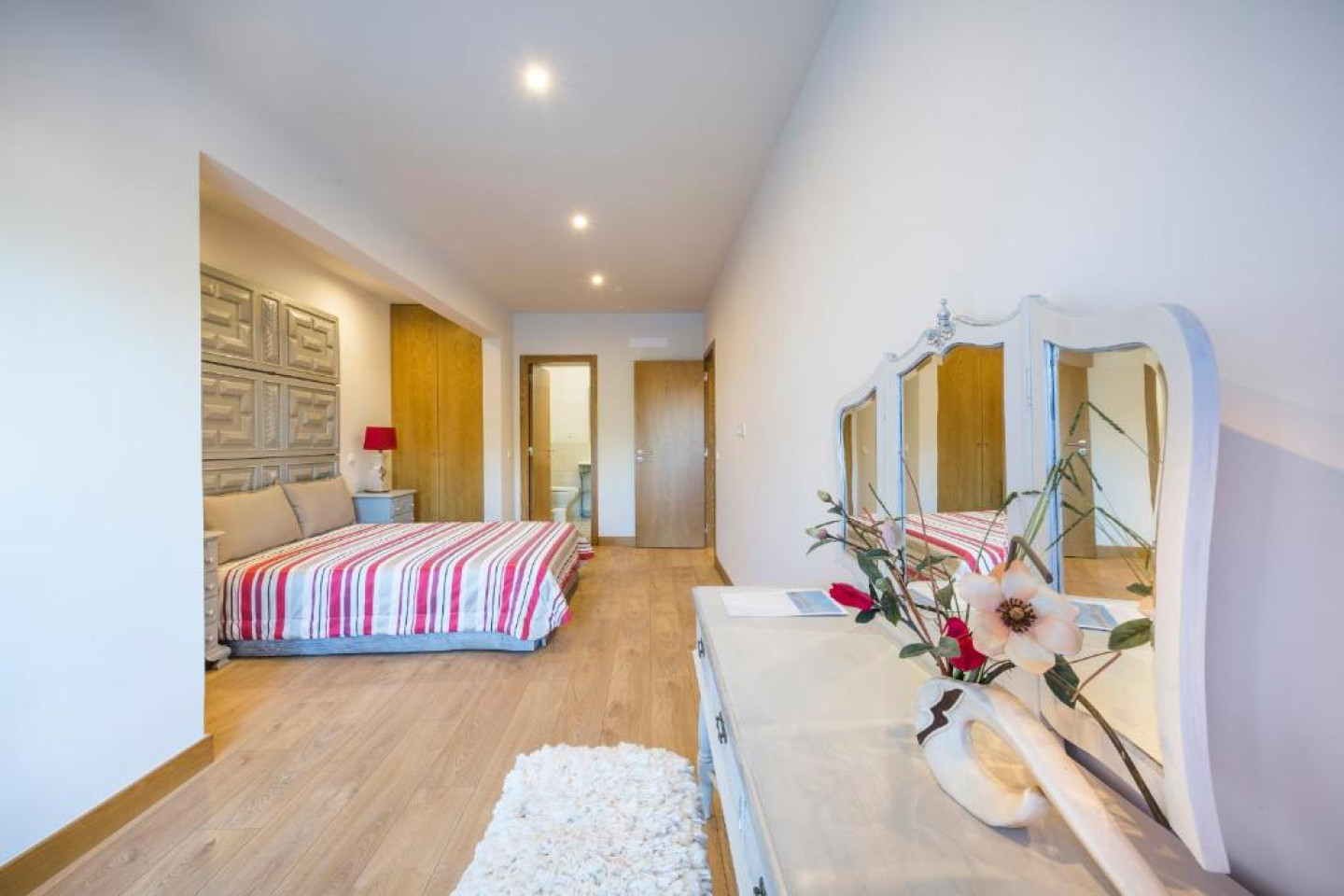  Private Room 2  -  New Coliving Community with Pool & Nature Access in Olhão's Coastal Paradise  - Gallery -  5