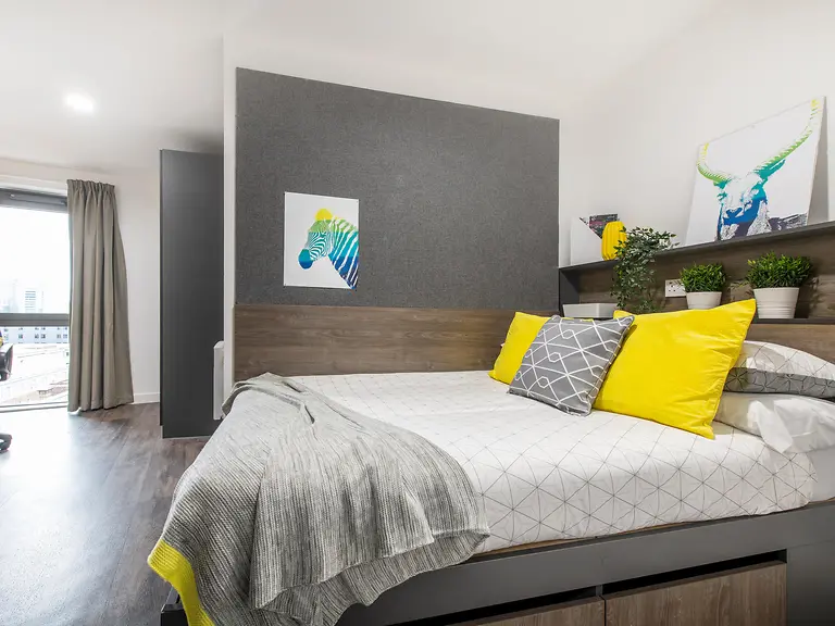  Premium En-Suite  -  Bentley House  - Gallery -  1