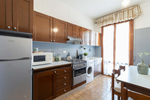 Via Eulero 27 - Posto letto in stanza doppia (1)