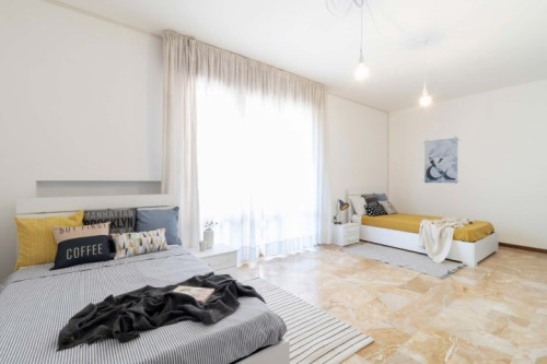 Via Eulero 27 - Posto letto in stanza doppia (1)  - Gallery -  3