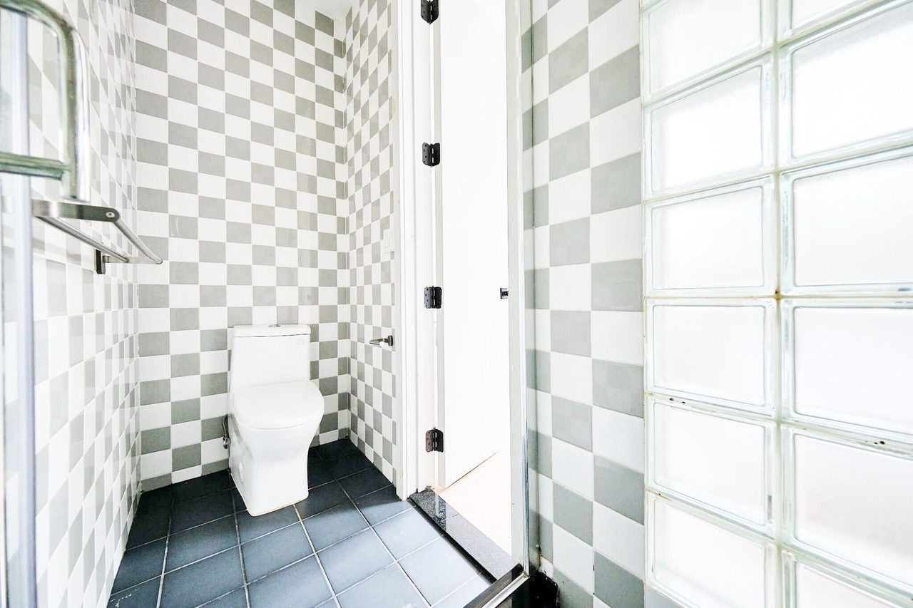 #1882: Ridgewood - Queen Bedroom B W/ Private Bathroom - 32