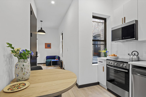 #1880: Ridgewood - Gallery - 2