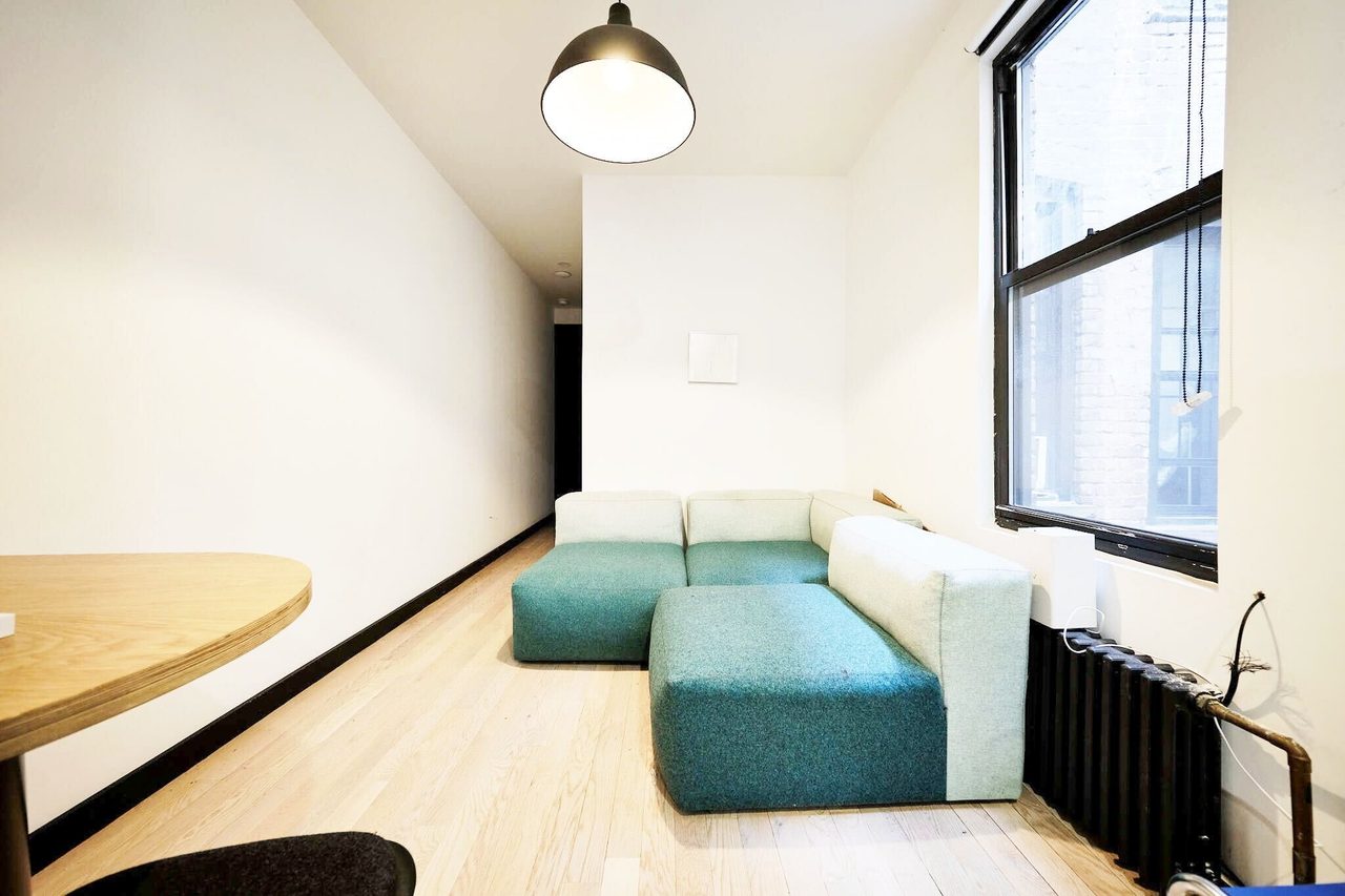  #1881: Ridgewood - Queen Bedroom B W/ Private Bathroom  -  #1881: Ridgewood  - Gallery -  3