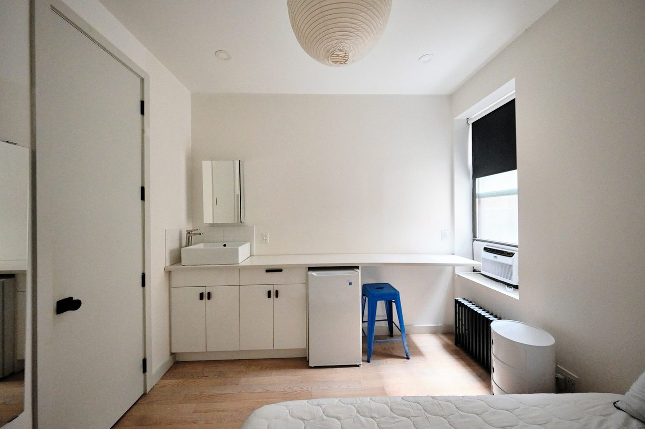  #1881: Ridgewood - Queen Bedroom A W/ Private Bathroom  -  #1881: Ridgewood  - Gallery -  31