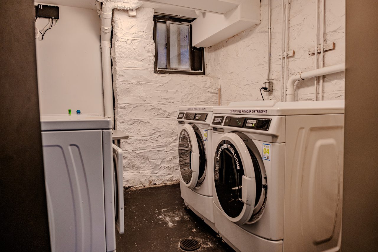  #1881: Ridgewood - Queen Bedroom A W/ Private Bathroom  -  #1881: Ridgewood  - Gallery -  26