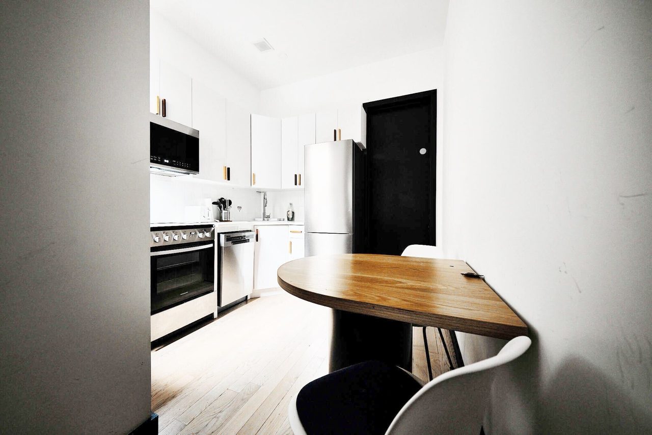 #1877: Ridgewood - Queen Bedroom A W/ Private Bathroom - 19