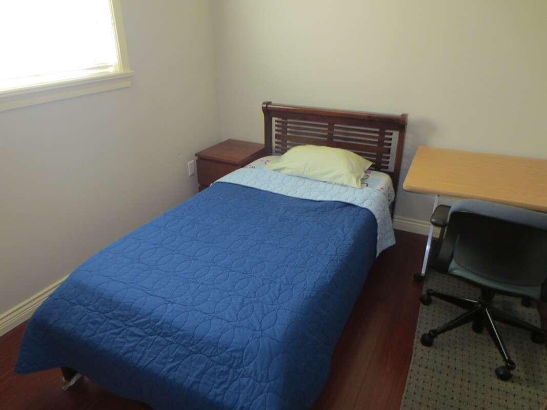  Room1- Lvl 1(Full Room)  -  QUIET AND COMFY ROOM  - Gallery -  1