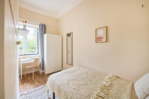 Alluring single bedroom in Alameda