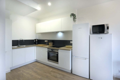 Chambre 1 - LONGCHAMP F