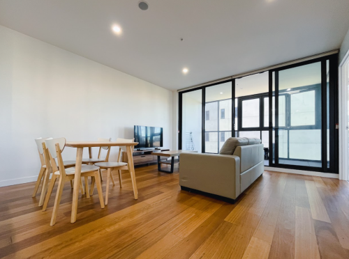 45 Ainslie Ave