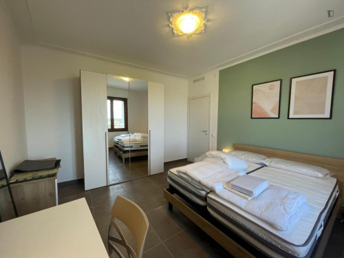 Nice Double Bedroom well connected to Piazza dei Signori, in central Treviso - Gallery - 6