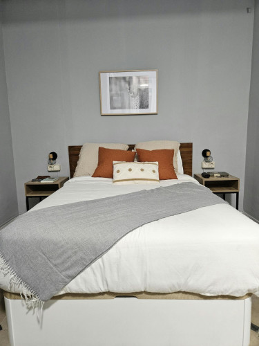 Modern double bedroom in L'Eixample  - Gallery -  5