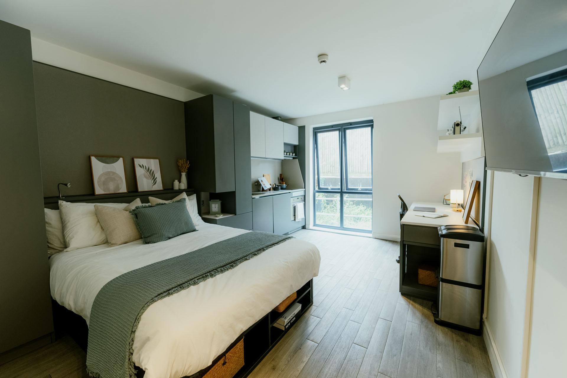  Silver Studio  -  Portswood House  - Gallery -  4