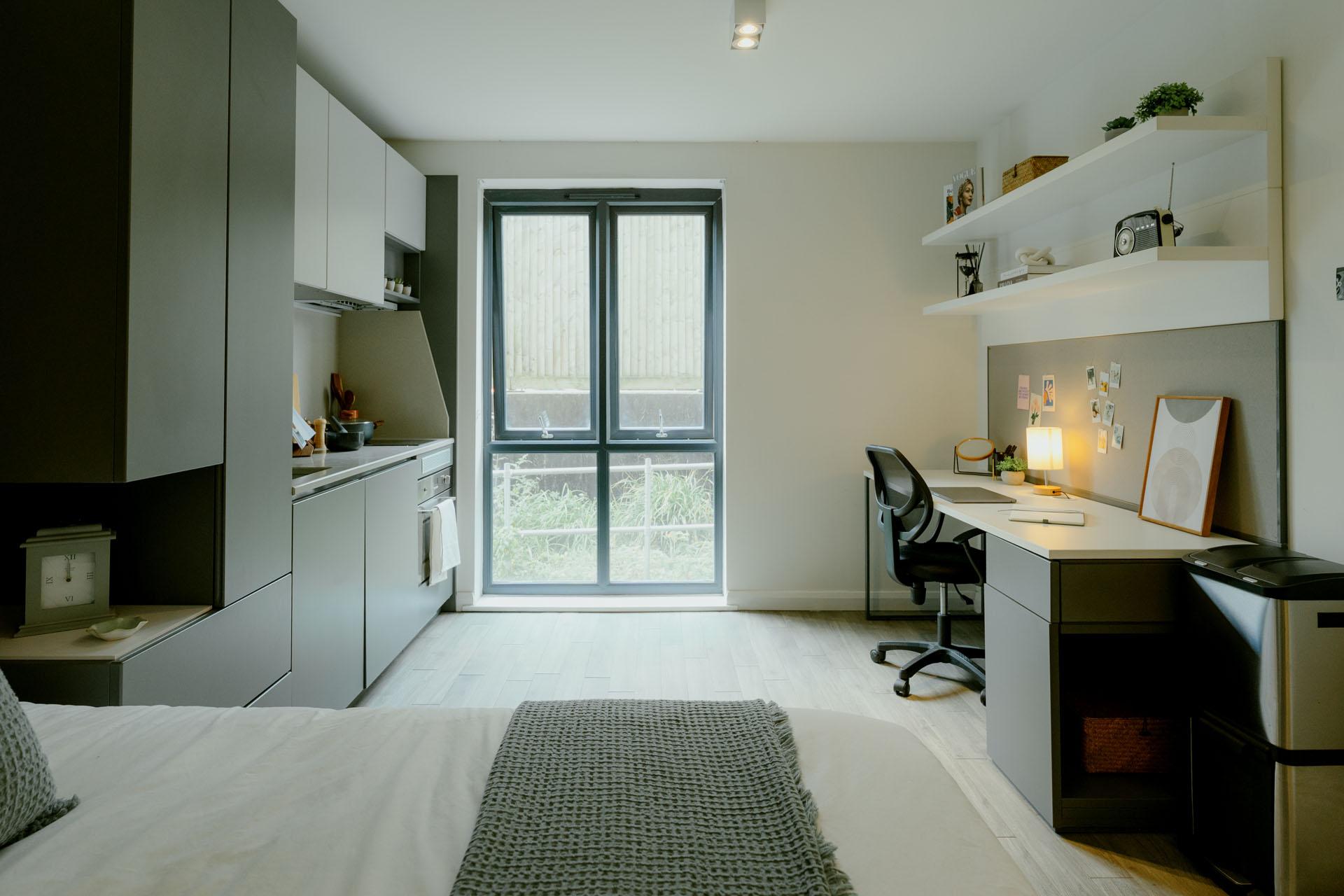  Silver Studio  -  Portswood House  - Gallery -  3