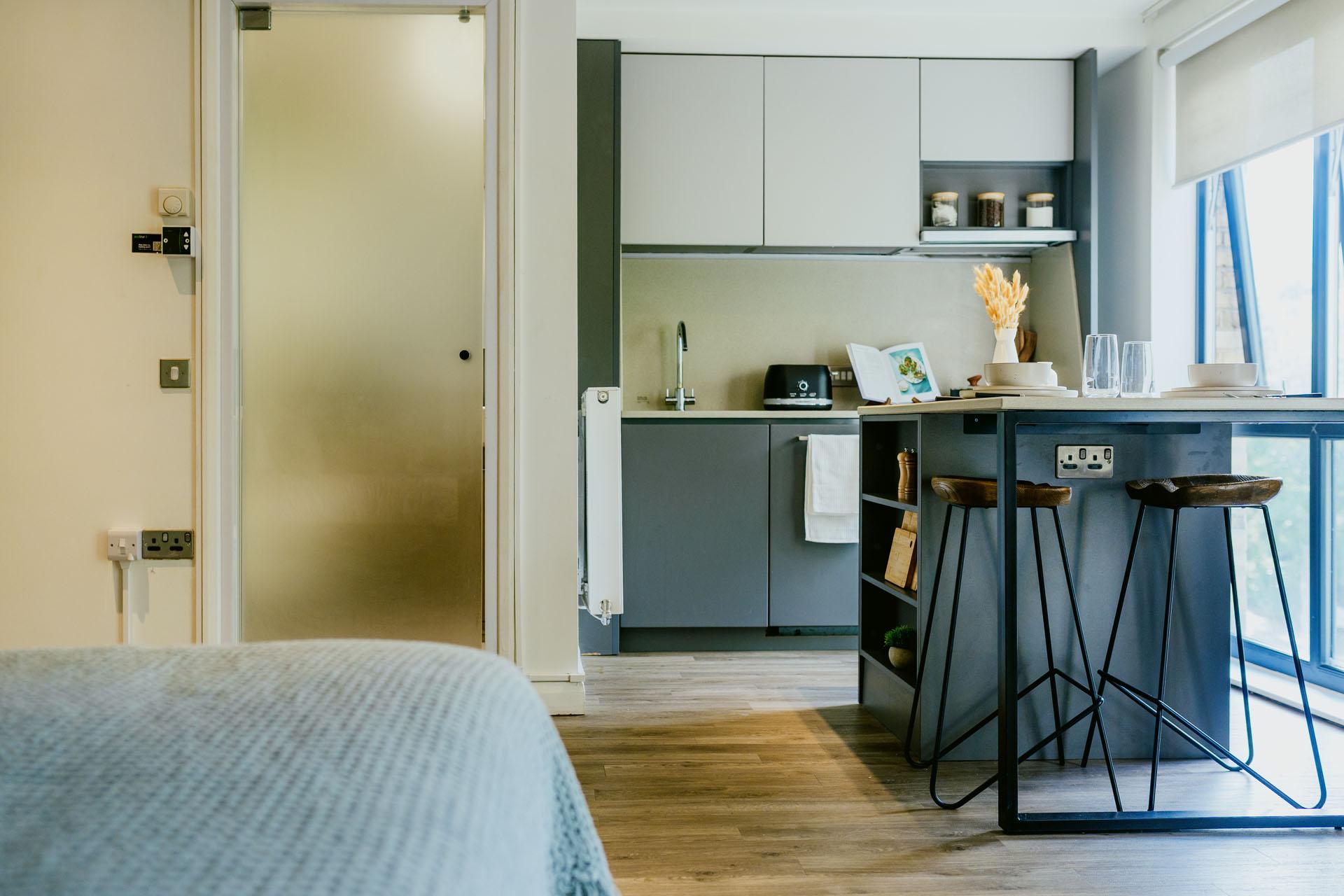  Gold Studio  -  Portswood House  - Gallery -  4