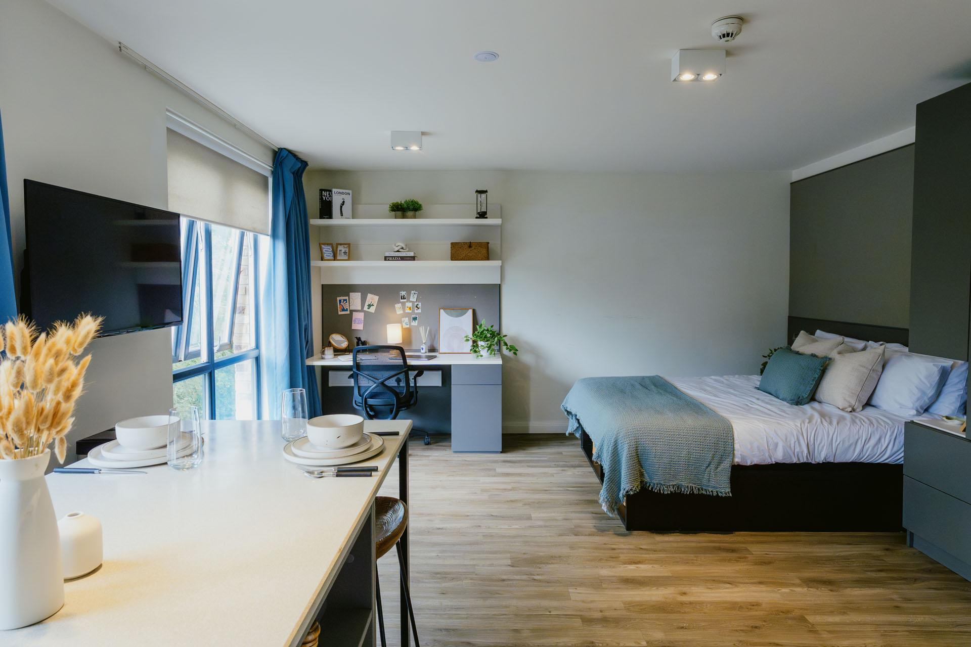  Gold Studio  -  Portswood House  - Gallery -  1