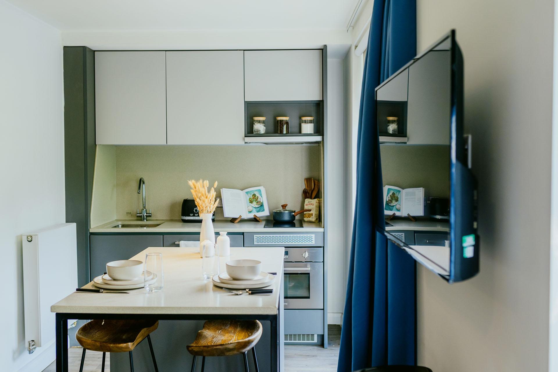  Gold Studio  -  Portswood House  - Gallery -  5